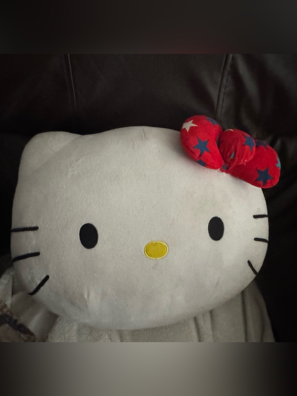 Hello Kitty throw pillow like new 18 x 12